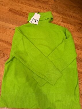 ZARA Bright Lime Green Turtleneck Sweater